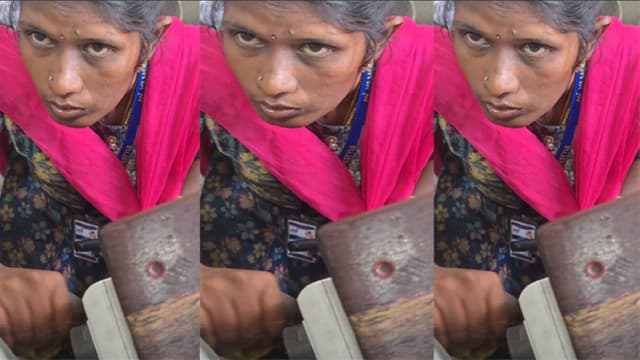 Innocent Tamil Aunty – Giving Blowjob Mms Video