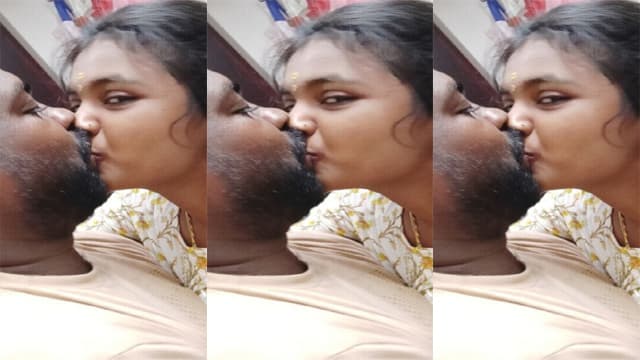 Horny Tamil Wife Fucking Mms Video